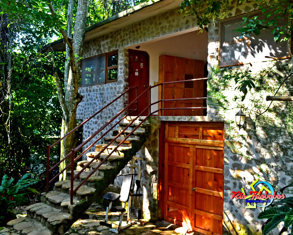 Hospedaje y alojamiento campamento río Filobobos Veracruz México Hospedaje y alojamiento campamento río Filobobos Veracruz México
